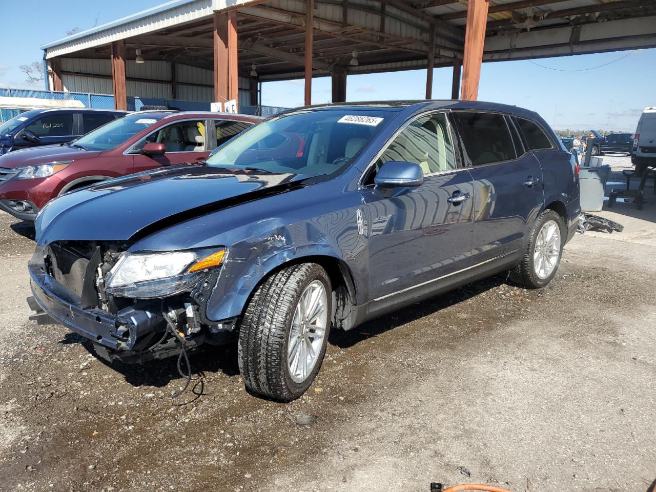 2019 Lincoln MKT VIN 2LMHJ5AT4KBL01314 - Copart auction photo