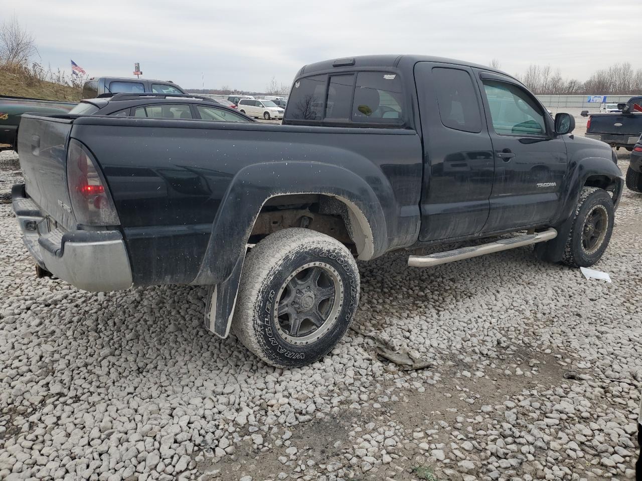 2008 Toyota Tacoma VIN 5TEUU42N68Z523251 Copart auction photo, front end damage thumbnail 3