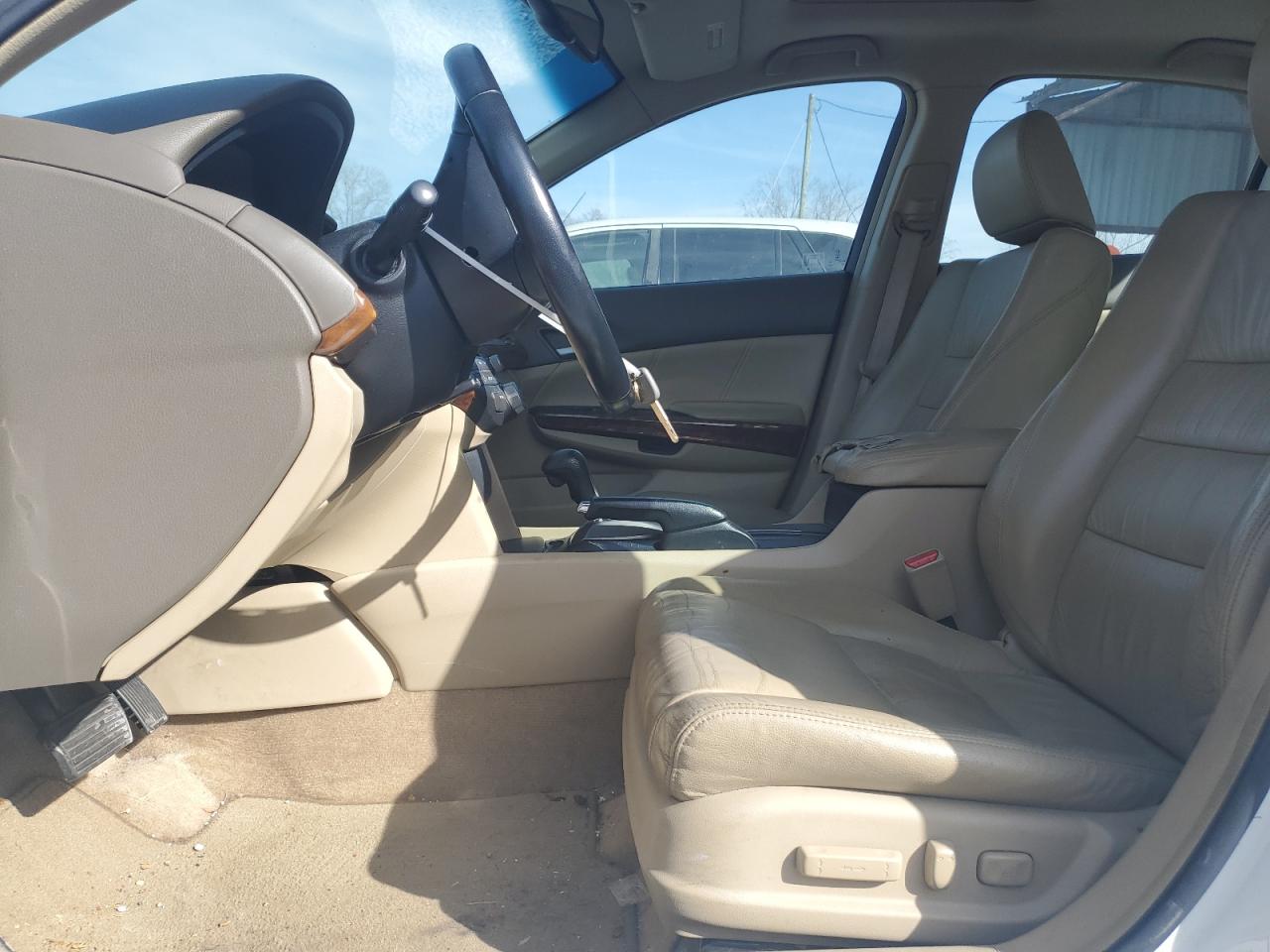 2009 Honda Accord VIN 1HGCP36849A025824 Copart auction photo, front end / minor dent/scratches damage thumbnail 7