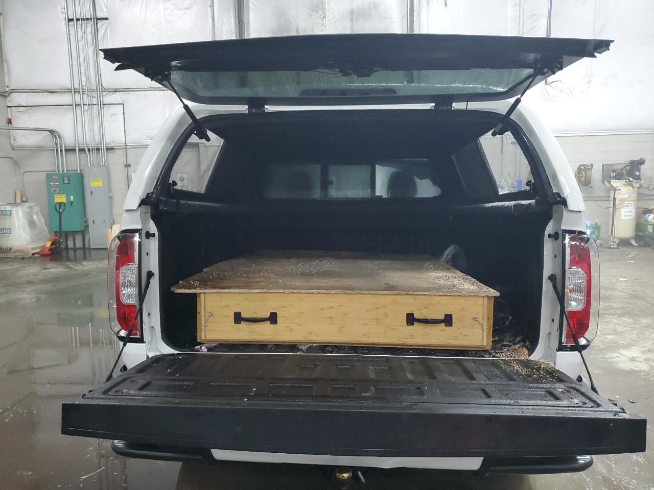 2022 GMC Canyon VIN 1GTG6EEN3N1318081 Copart auction photo, front end / side damage thumbnail 6