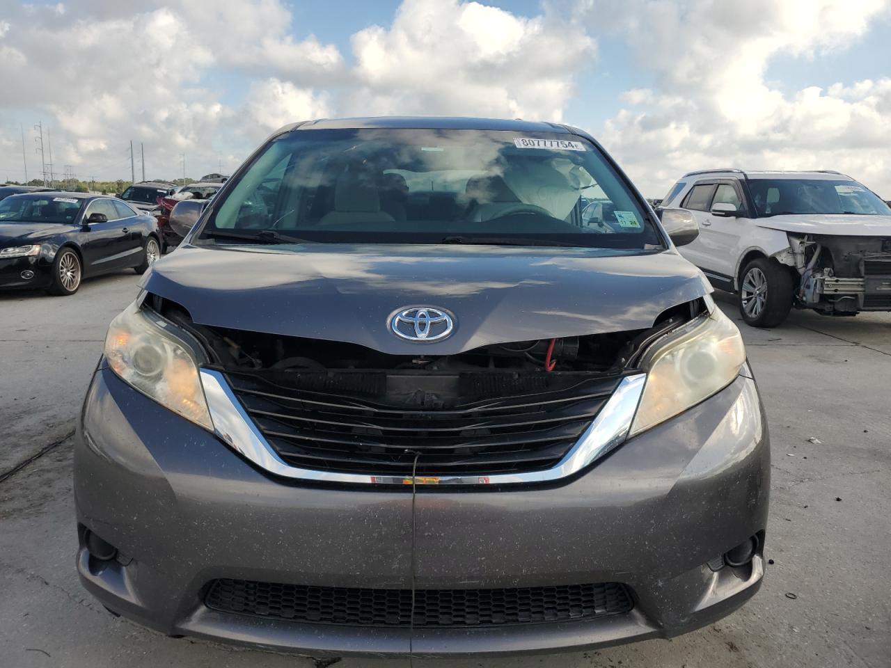 2013 Toyota Sienna VIN 5TDKK3DC6DS382496 Copart auction photo, side damage thumbnail 5