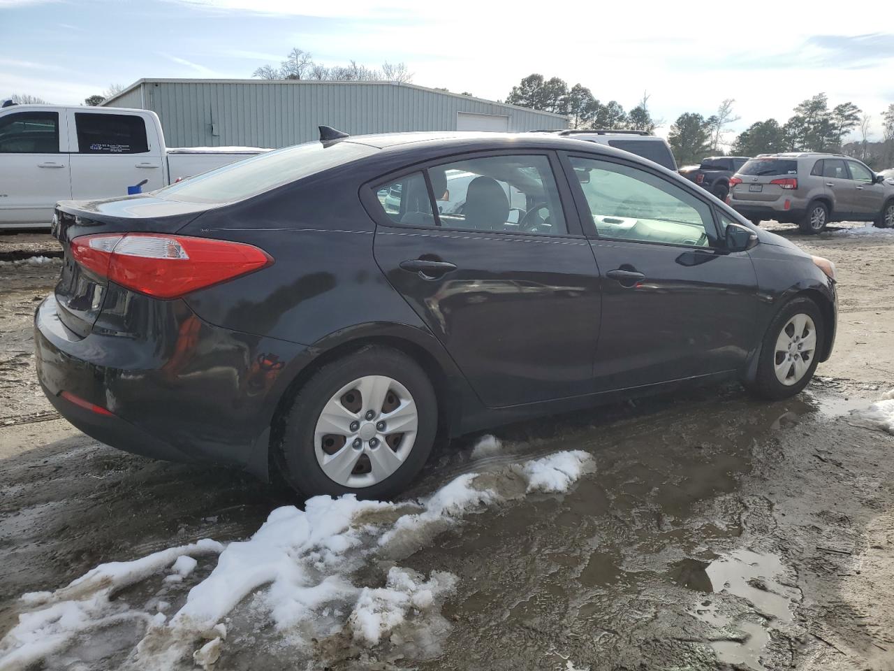 2015 KIA Forte VIN KNAFX4A68F5330798 Copart auction photo, side / minor dent/scratches damage thumbnail 3