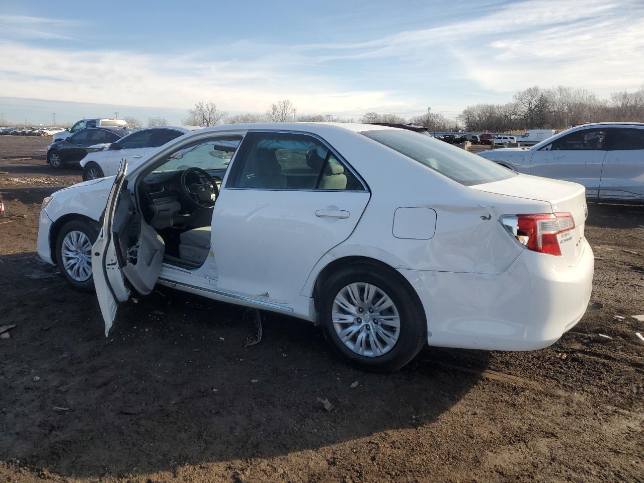 2014 Toyota Camry VIN 4T4BF1FK2ER439689 Copart auction photo, side damage thumbnail 2