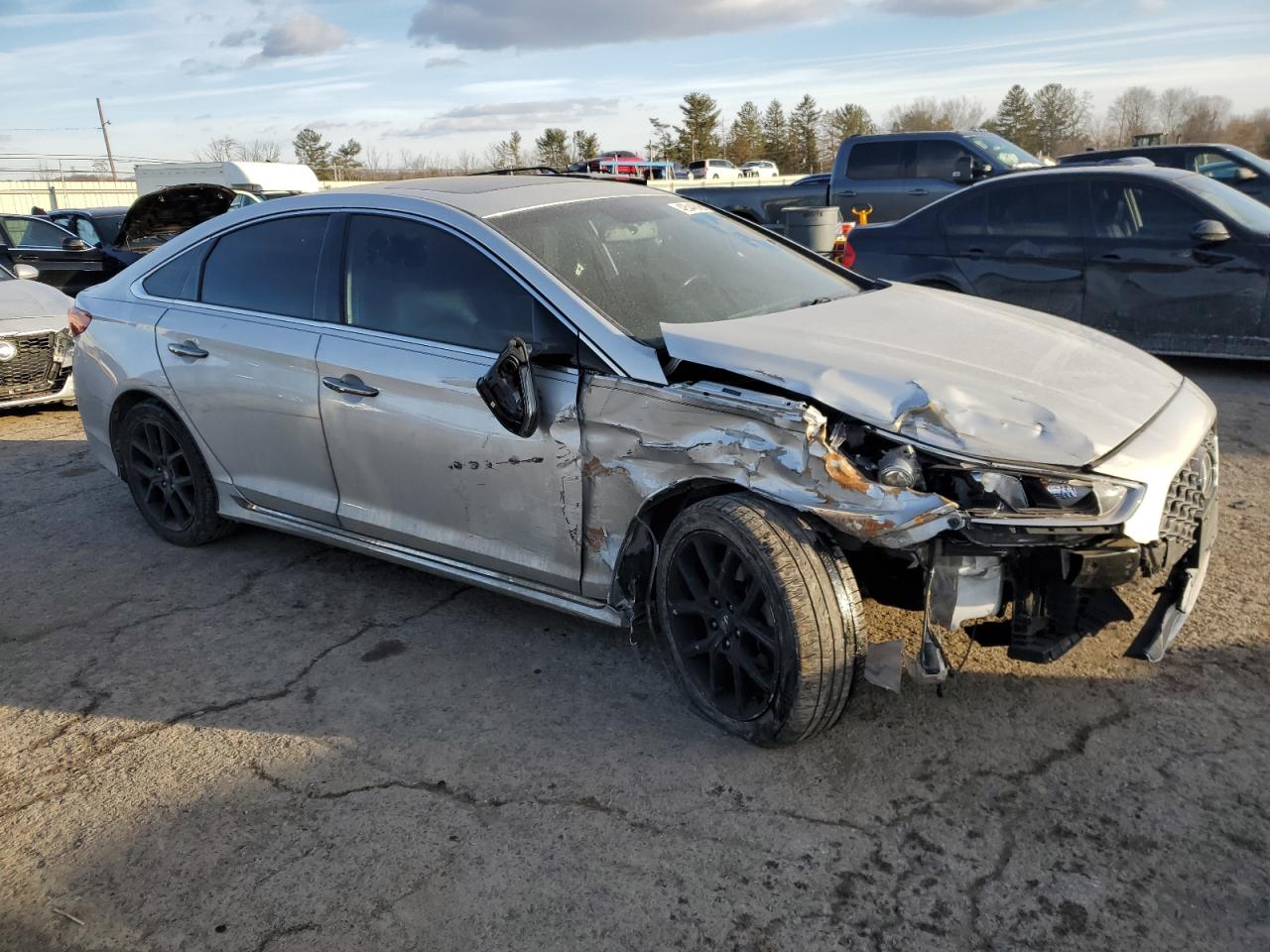 2018 Hyundai Sonata VIN 5NPE34AB2JH660730 Copart auction photo, front end / side damage thumbnail 4