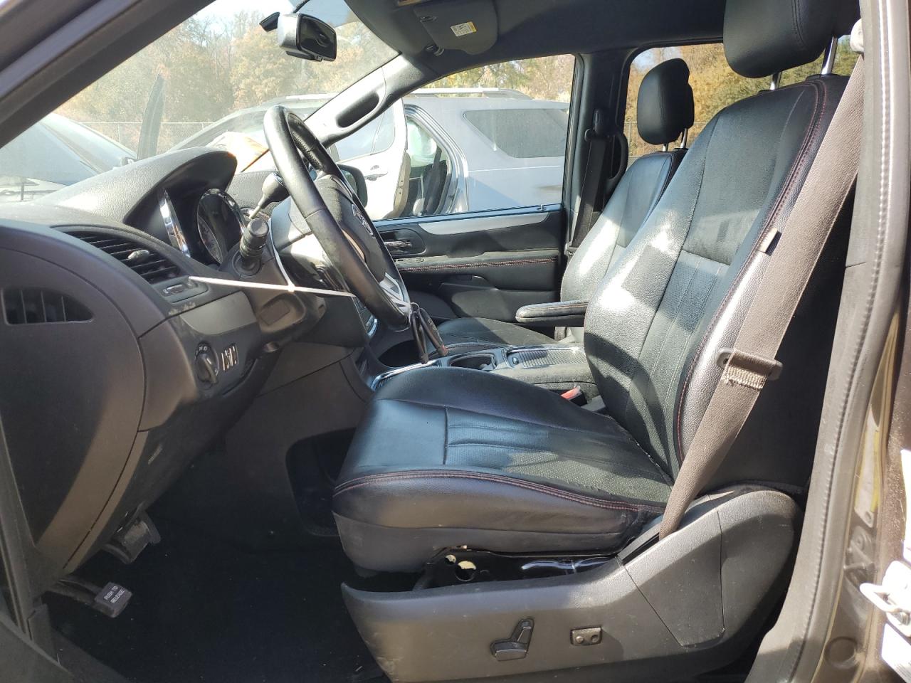 2017 Dodge Caravan VIN 2C4RDGEG8HR774220 Copart auction photo, front end / top/roof damage thumbnail 7