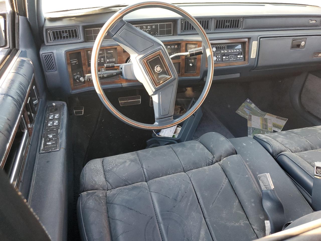 1988 Cadillac De Ville VIN 1G6CD5157J4214845 Copart auction photo, water/flood damage thumbnail 8