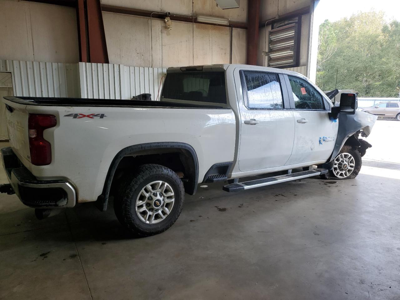 2023 Chevrolet Silverado VIN 1GC4YNEY6PF180369 Copart auction photo, front end / minor dent/scratches damage thumbnail 3