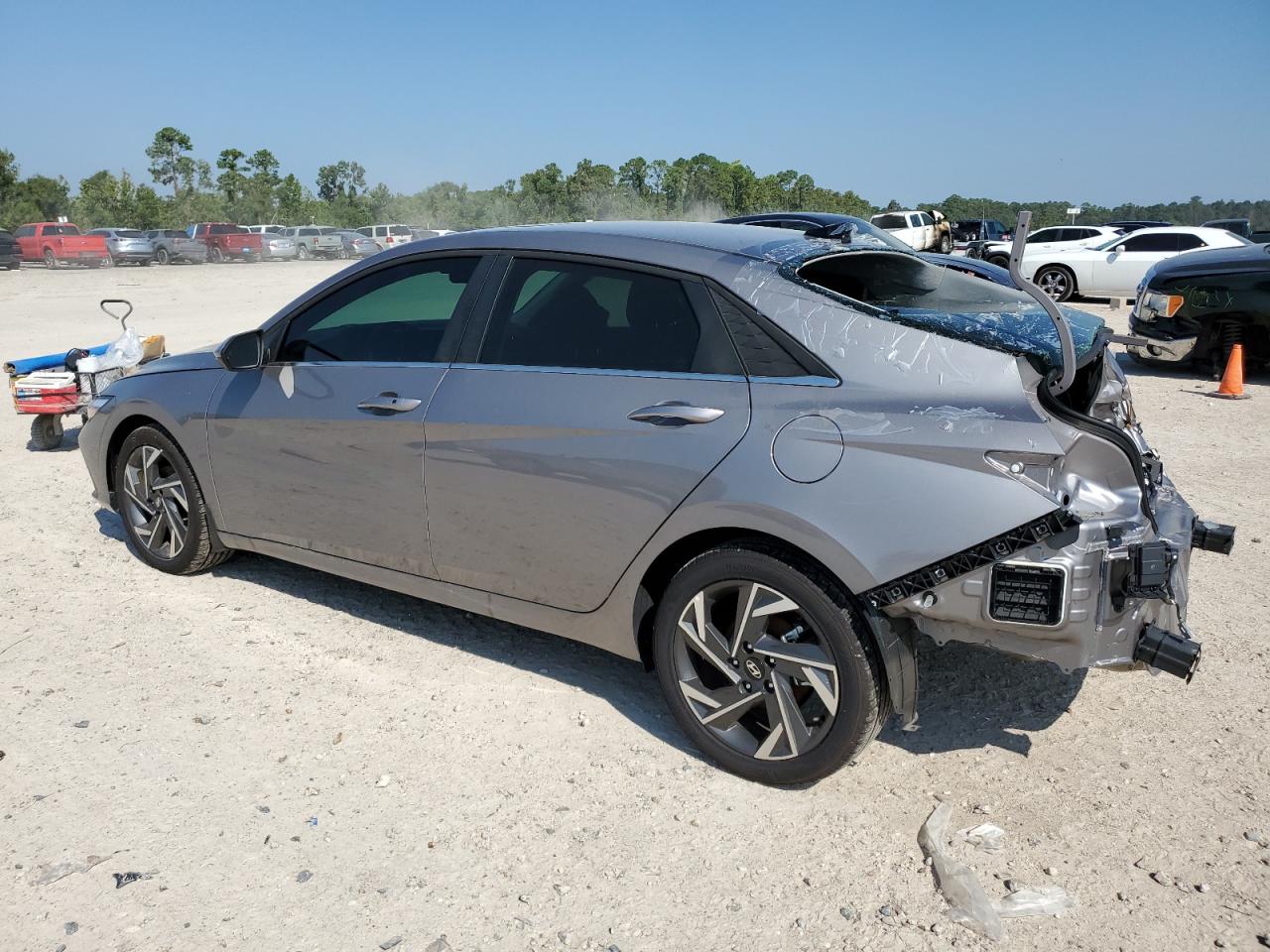 2024 Hyundai Elantra VIN KMHLS4DGXRU719554 Copart auction photo, rear end damage thumbnail 2