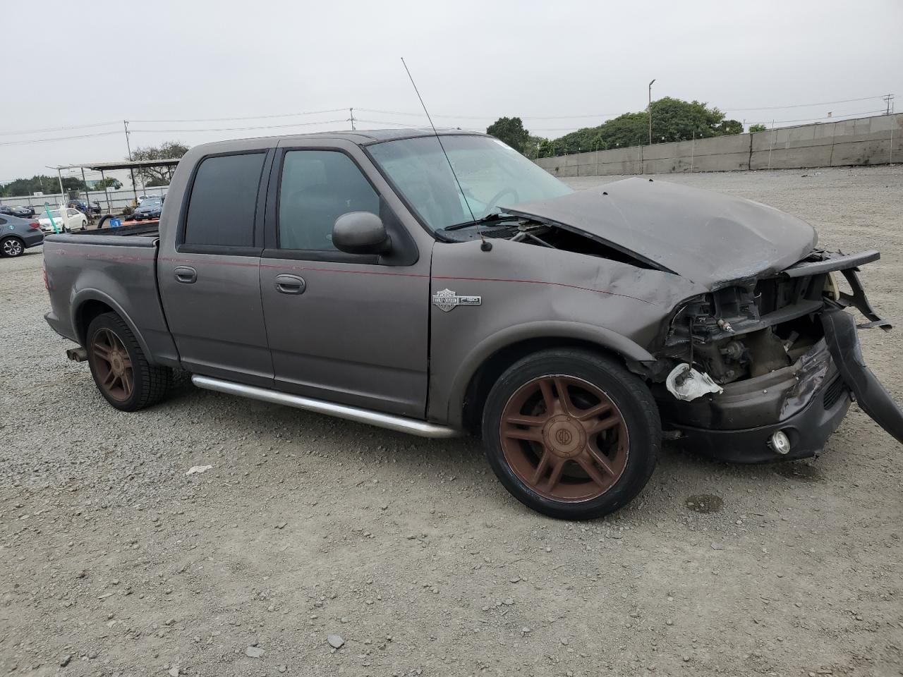 2002 Ford F-150 VIN 1FTRW07382KD74160 Copart auction photo, front end damage thumbnail 4