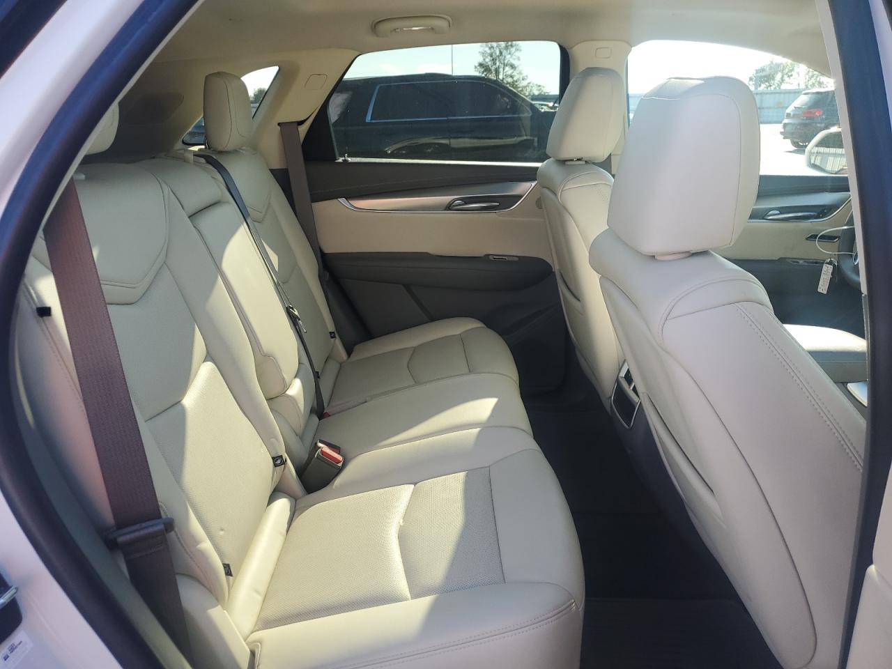 2018 Cadillac XT5 VIN 1GYKNCRSXJZ190297 Copart auction photo, rear end damage thumbnail 11