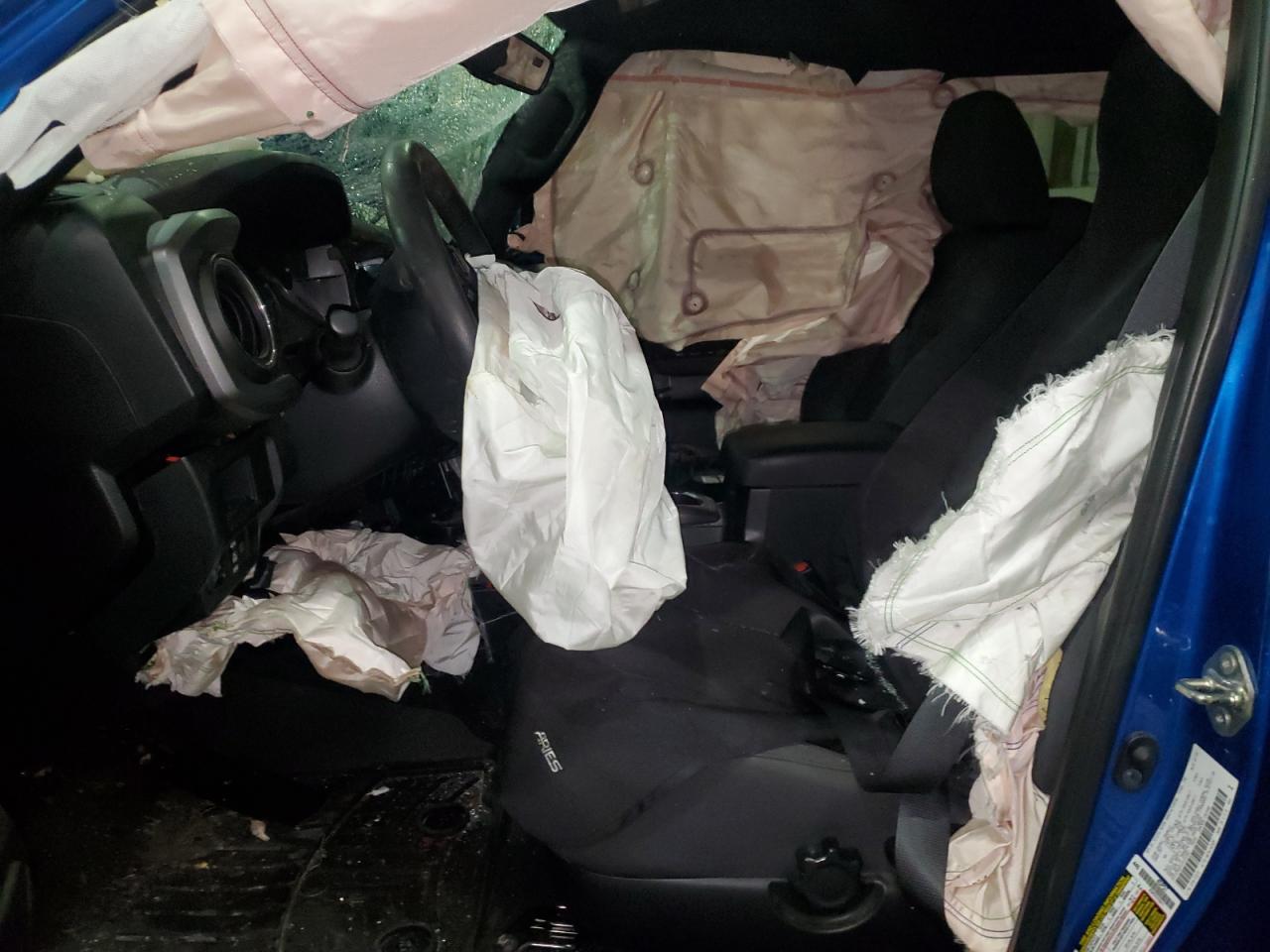 2018 Toyota Tacoma VIN 5TFCZ5AN7JX131283 Copart auction photo, all over damage thumbnail 7