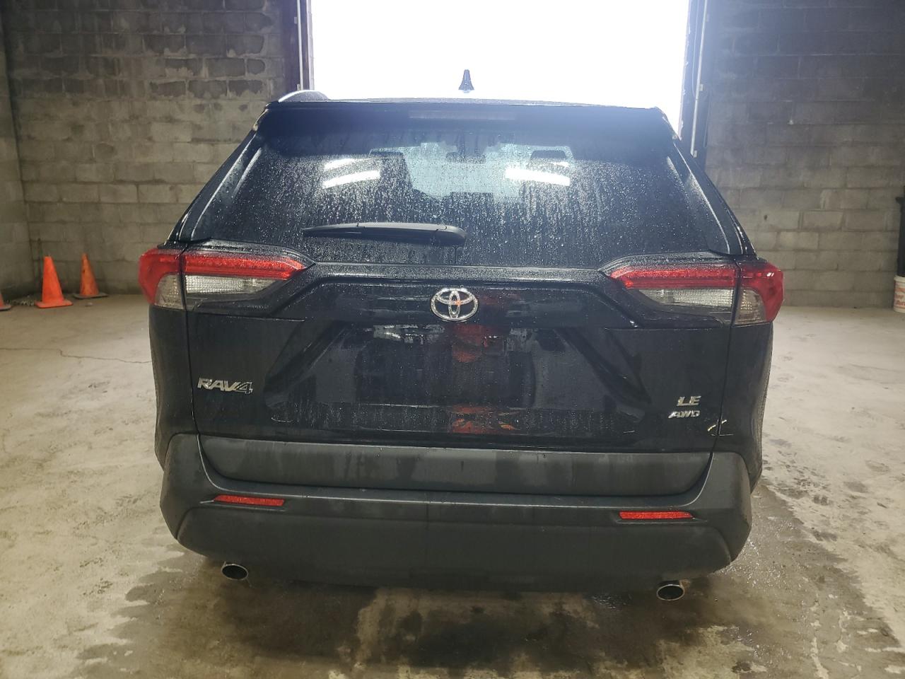 2023 Toyota RAV 4 VIN 2T3G1RFV5PC338424 Copart auction photo, front end / top/roof damage thumbnail 6