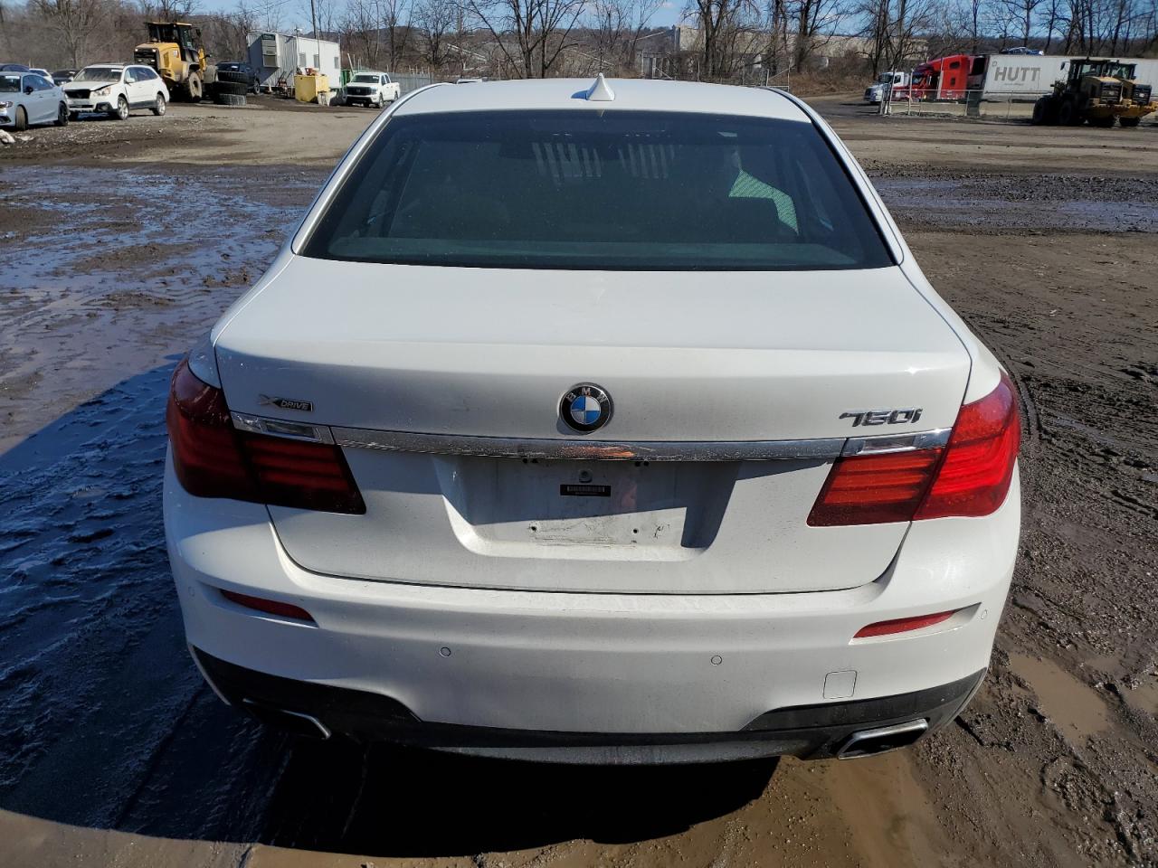 2015 BMW 7er VIN WBAYF8C55FD655437 Copart auction photo, front end / minor dent/scratches damage thumbnail 6