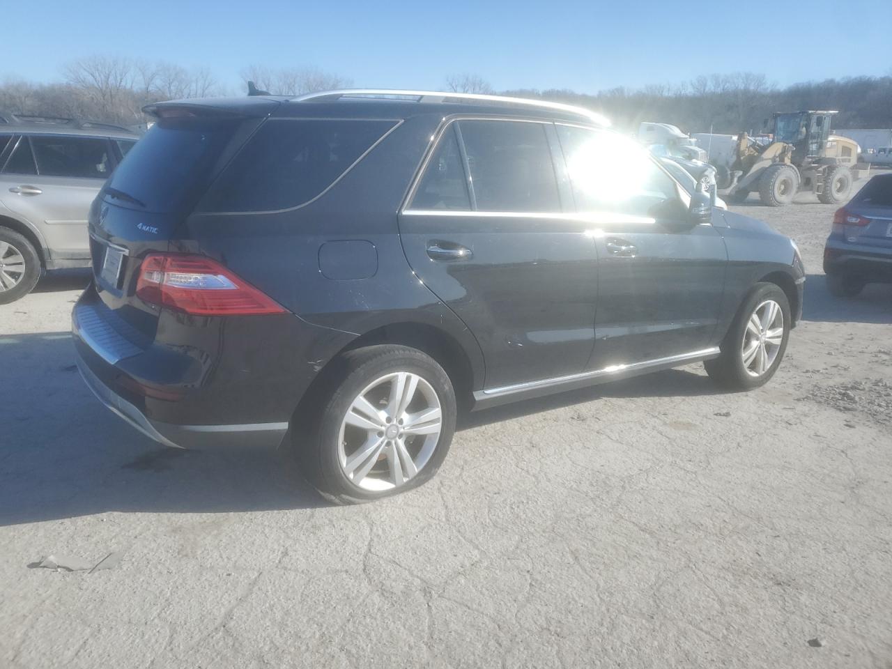 2013 Mercedes-Benz M-klasse VIN 4JGDA5HB4DA246174 Copart auction photo, side damage thumbnail 3