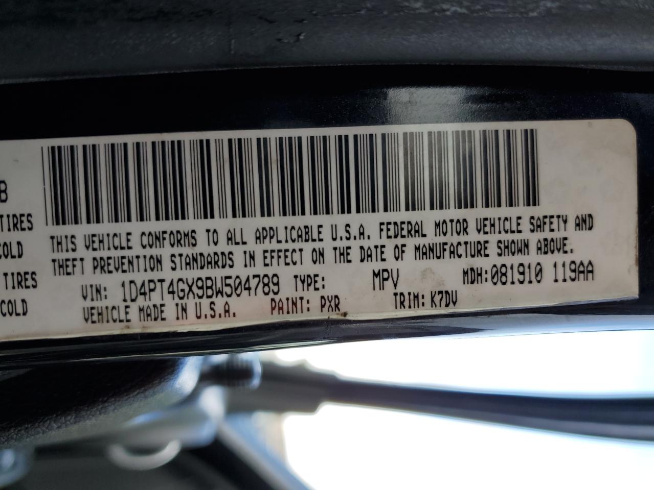 2011 Dodge Nitro VIN 1D4PT4GX9BW504789 Copart auction photo, front end / minor dent/scratches damage thumbnail 15