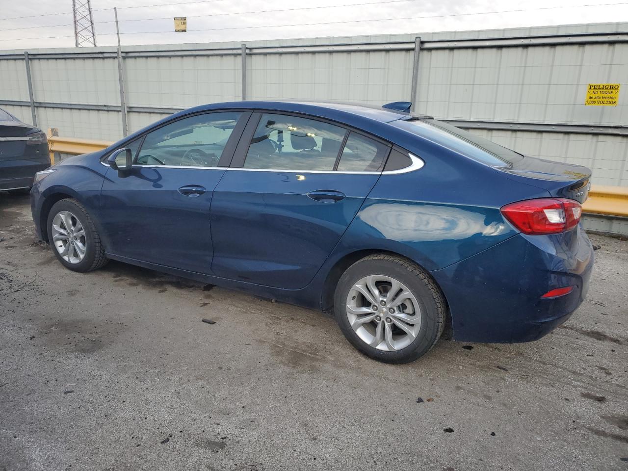 2019 Chevrolet Cruze VIN 1G1BE5SM9K7135309 Copart auction photo, side / front end damage thumbnail 2