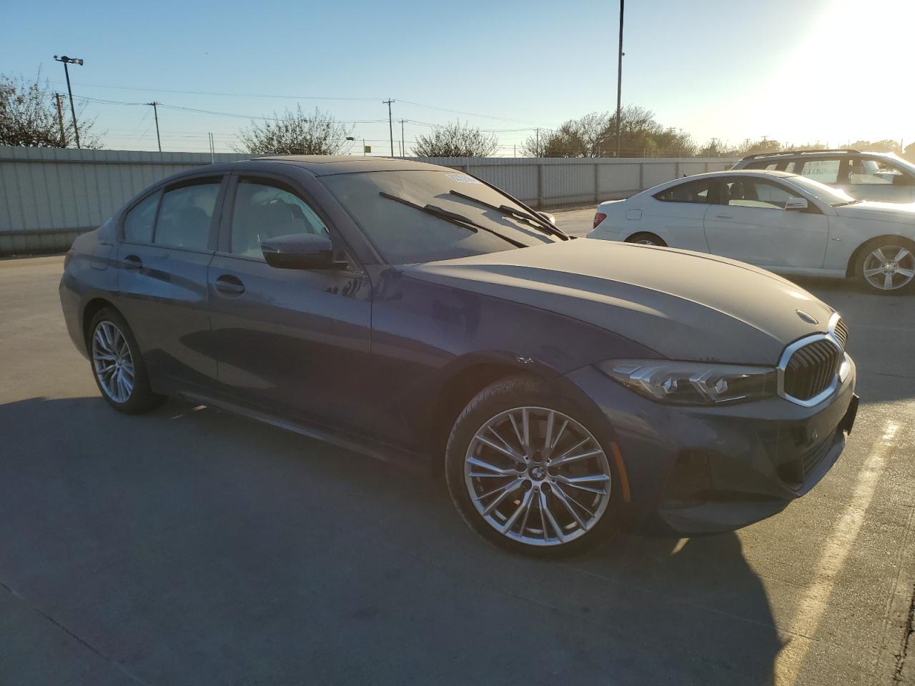 2023 BMW 3er VIN 3MW69FF04P8D29808 Copart auction photo, front end damage thumbnail 4
