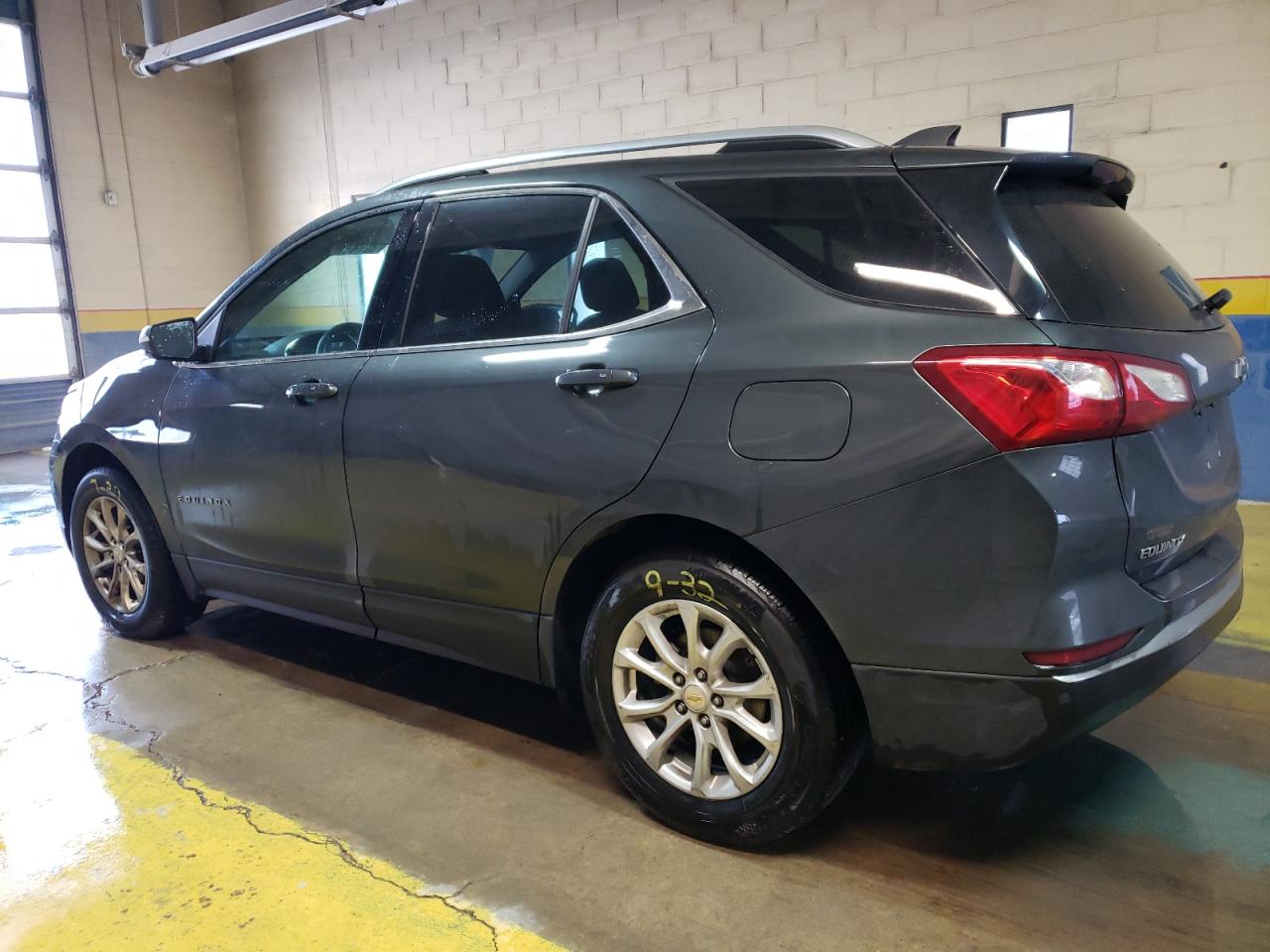2019 Chevrolet Equinox VIN 2GNAXKEV6K6298880 Copart auction photo, front end / minor dent/scratches damage thumbnail 2
