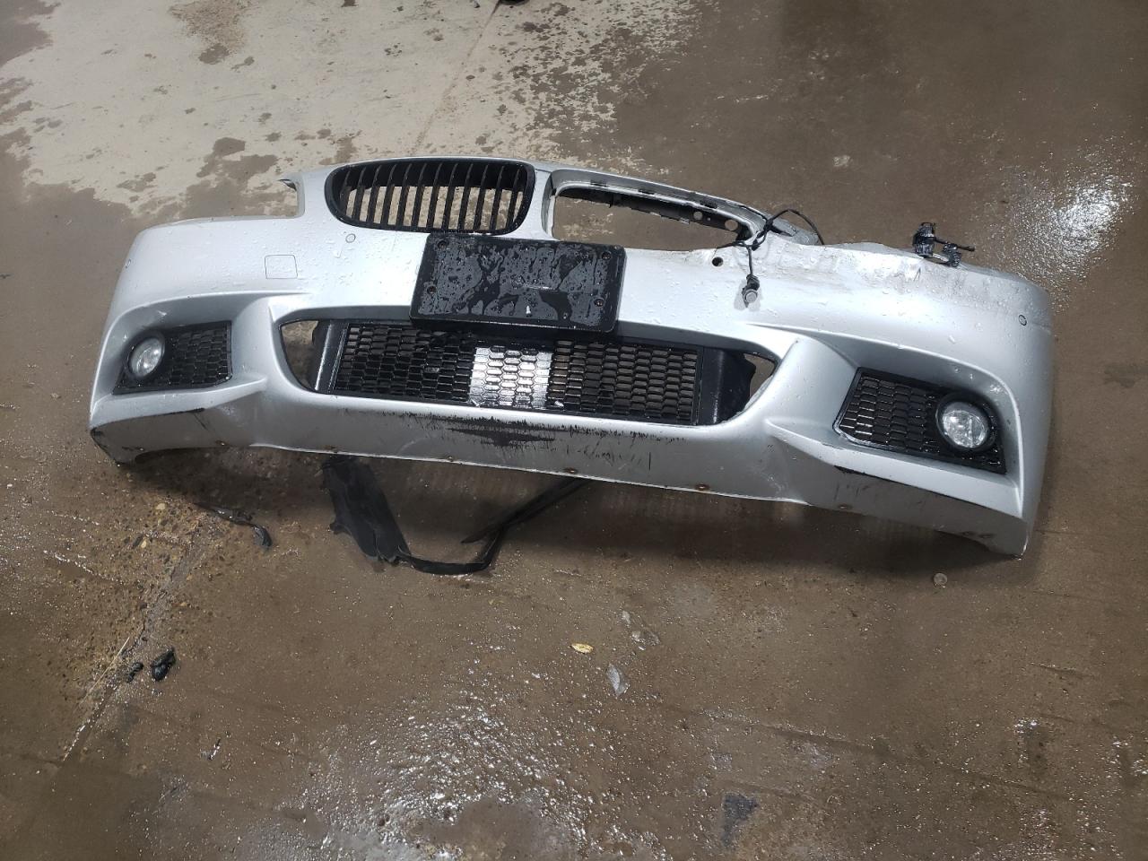 2013 BMW 5er VIN WBAFU9C56DDY72558 Copart auction photo, front end damage thumbnail 12