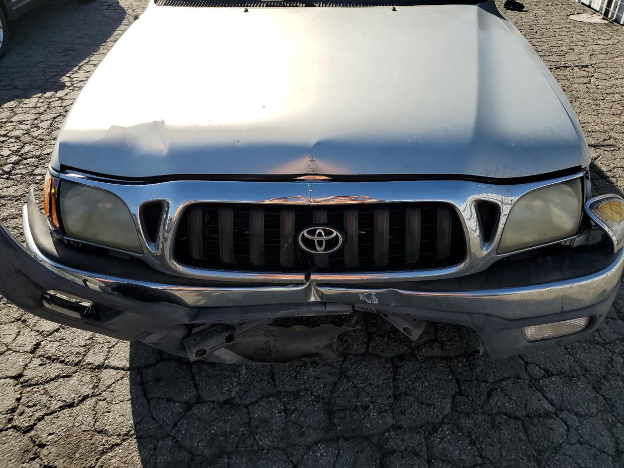 2001 Toyota Tacoma VIN 5TEGM92NX1Z832852 Copart auction photo, front end damage thumbnail 11