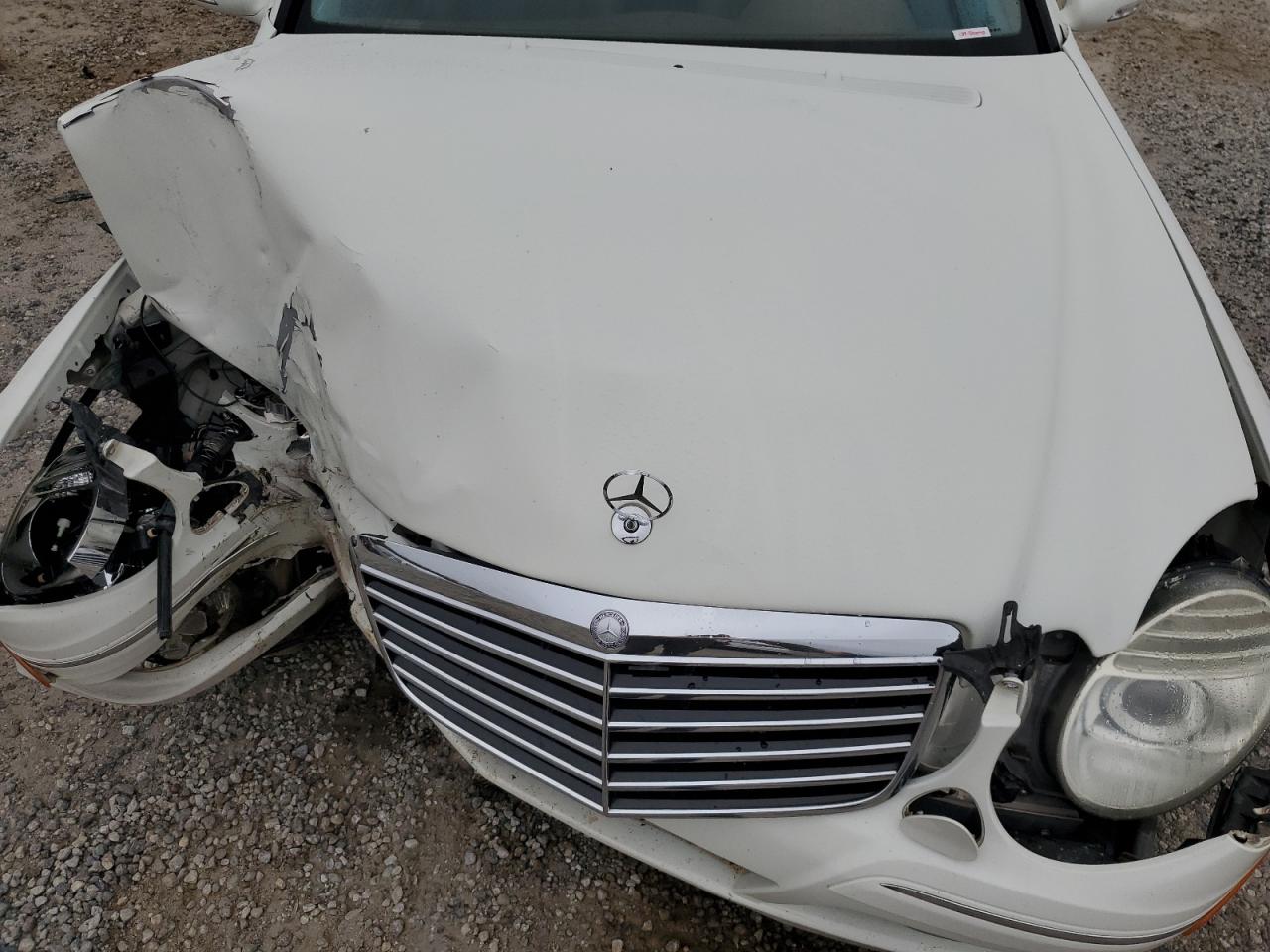 2007 Mercedes-Benz E-klasse VIN WDBUF56X47B145265 Copart auction photo, front end damage thumbnail 12