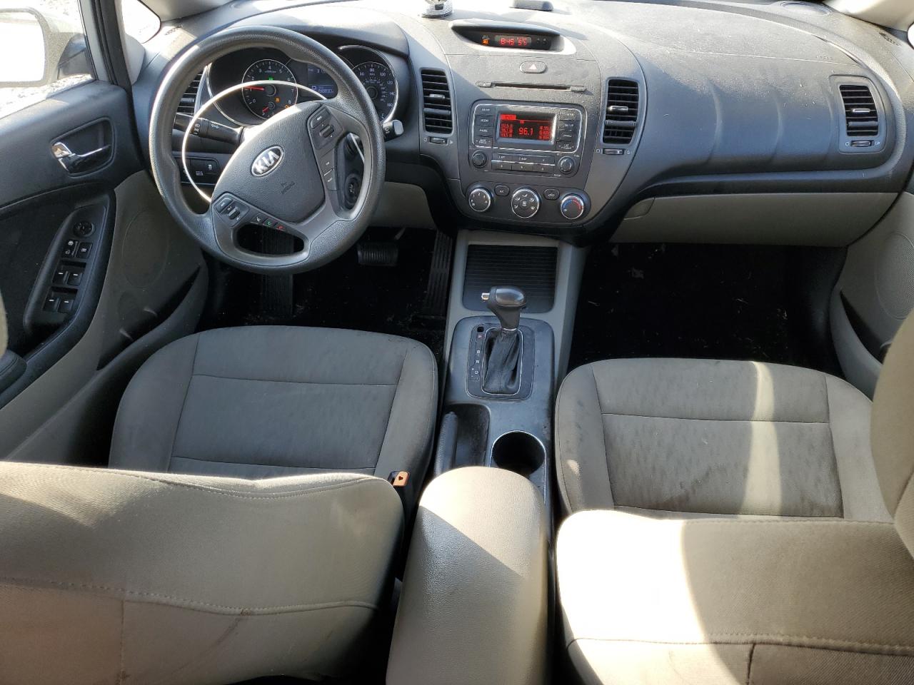 2015 KIA Forte VIN KNAFK4A62F5316507 Copart auction photo, front end damage thumbnail 8