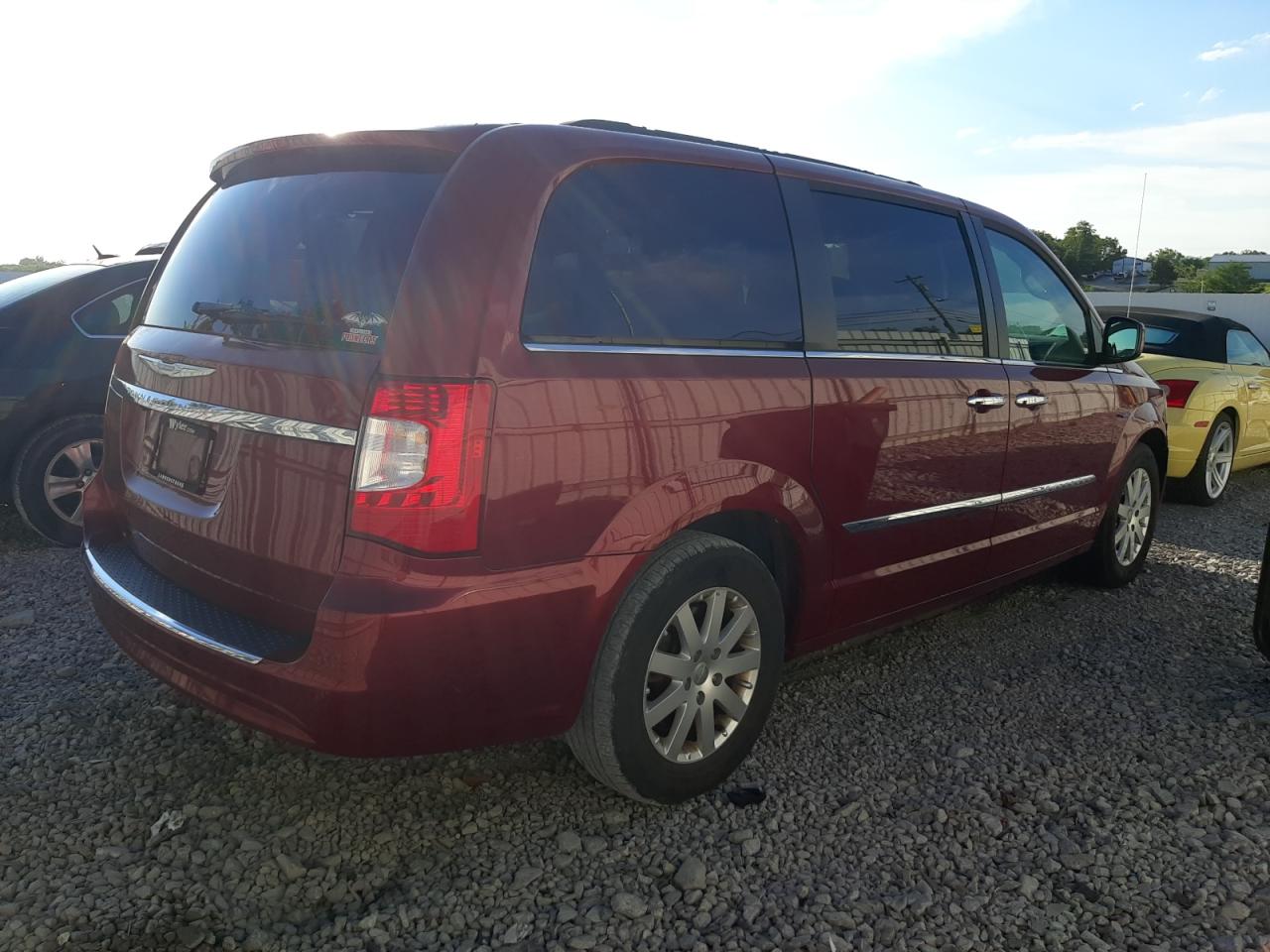 2014 Chrysler Town & Country VIN 2C4RC1BG0ER423706 Copart auction photo, side damage thumbnail 3