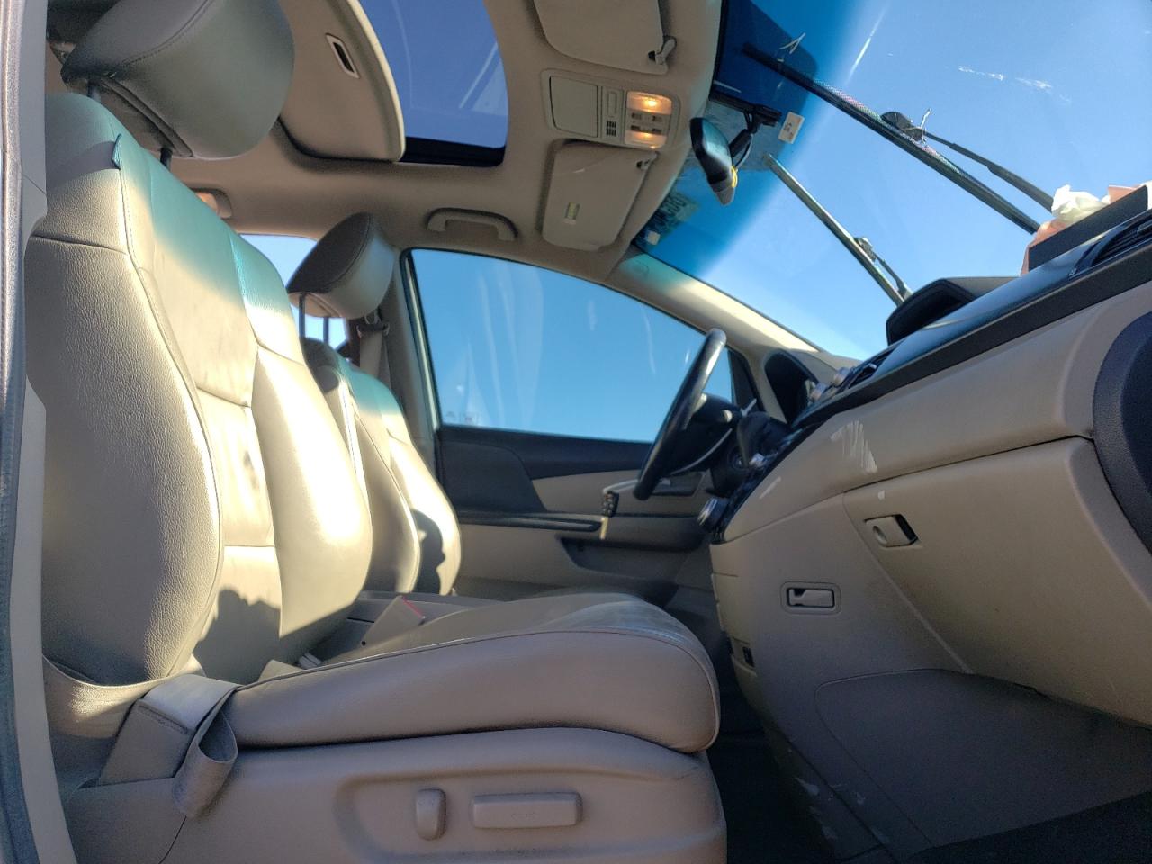2012 Honda Odyssey VIN 5FNRL5H63CB147763 Copart auction photo, all over / side damage thumbnail 7