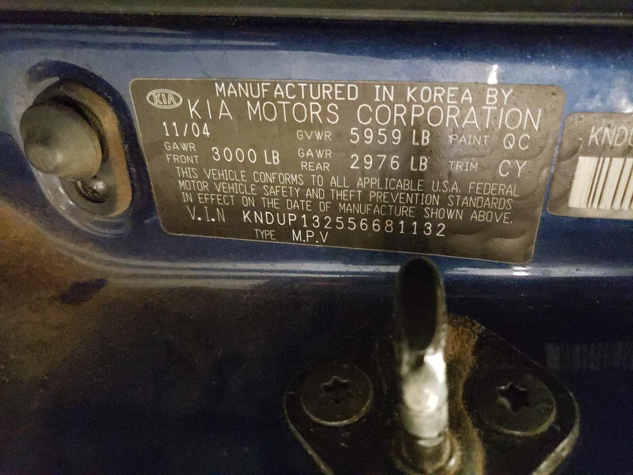 2005 KIA Sedona VIN KNDUP132556681132 Copart auction photo, all over damage thumbnail 16