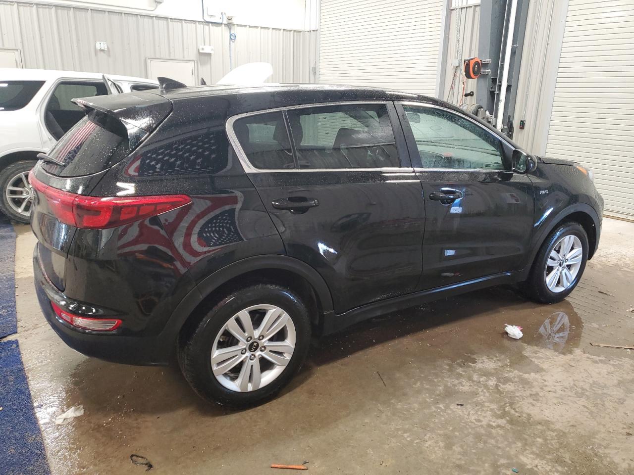 2019 KIA Sportage VIN KNDPMCAC1K7601747 Copart auction photo, front end damage thumbnail 3