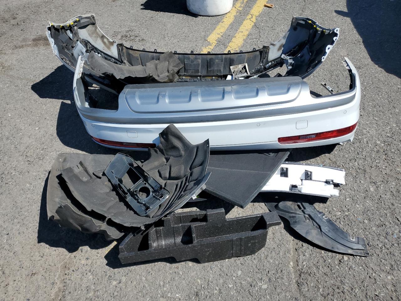 2018 Audi Q7 VIN WA1LAAF71JD007418 Copart auction photo, front end / rear end damage thumbnail 13