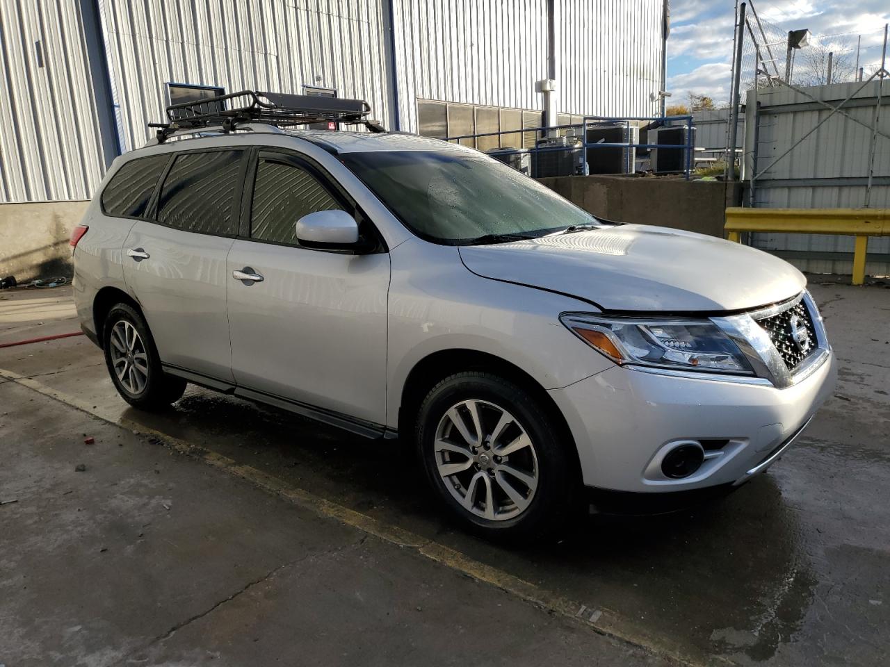 2015 Nissan Pathfinder VIN 5N1AR2MM3FC717692 Copart auction photo, burn - interior damage thumbnail 4