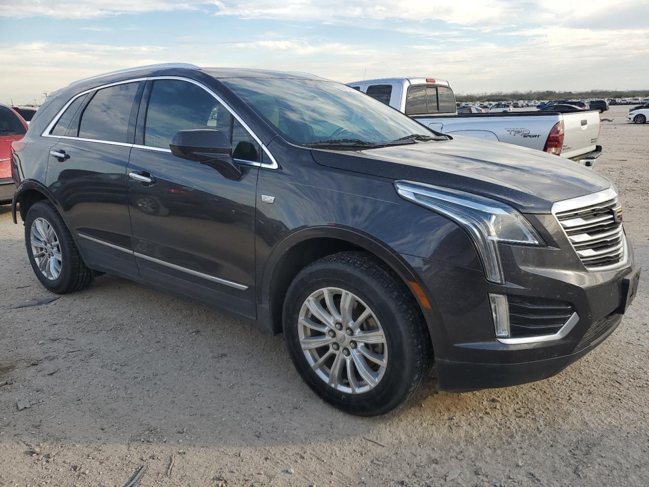 2017 Cadillac XT5 VIN 1GYKNARS3HZ322847 Copart auction photo, rear end / side damage thumbnail 4