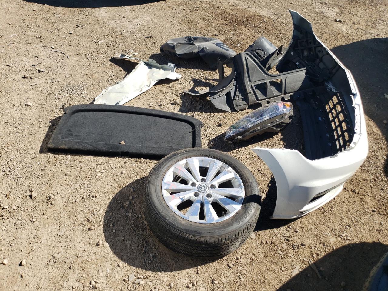 2021 Volkswagen Golf VIN 3VWG57AU2MM017215 Copart auction photo, front end / side damage thumbnail 12