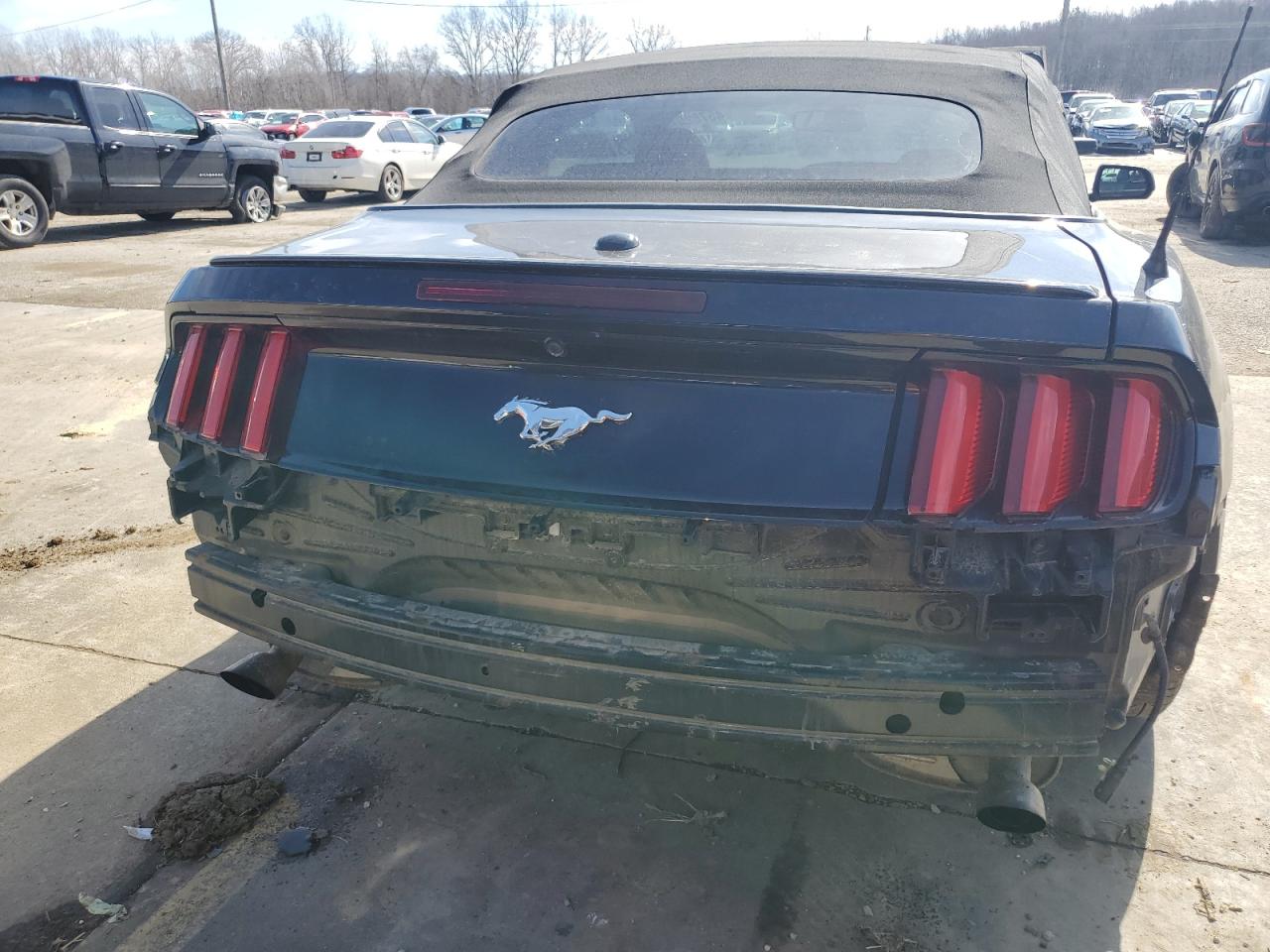 2017 Ford Mustang VIN 1FATP8UH7H5205407 Copart auction photo, front end / rear end damage thumbnail 6