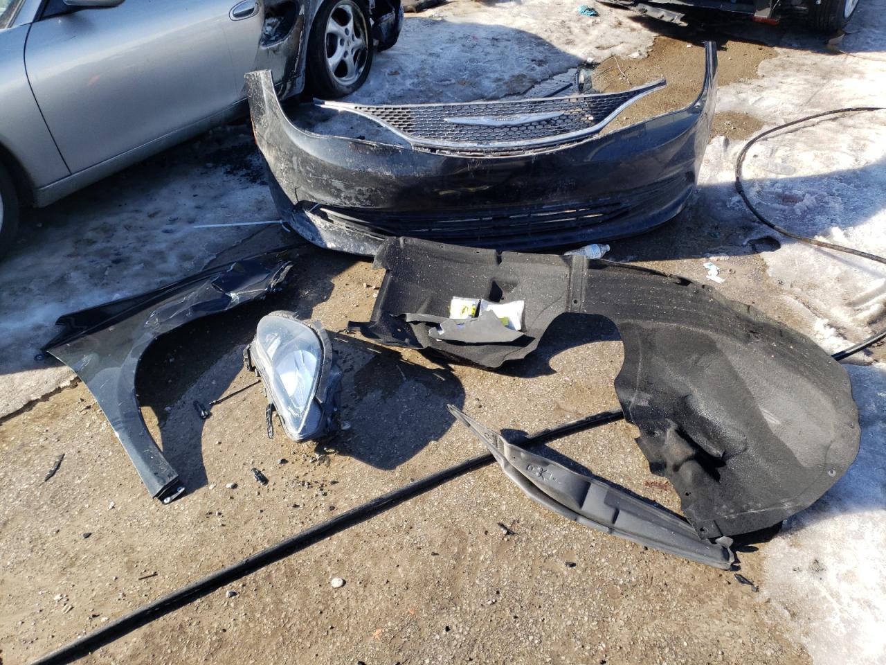2017 Chrysler Pacifica VIN 2C4RC1DG6HR587754 Copart auction photo, front end damage thumbnail 13