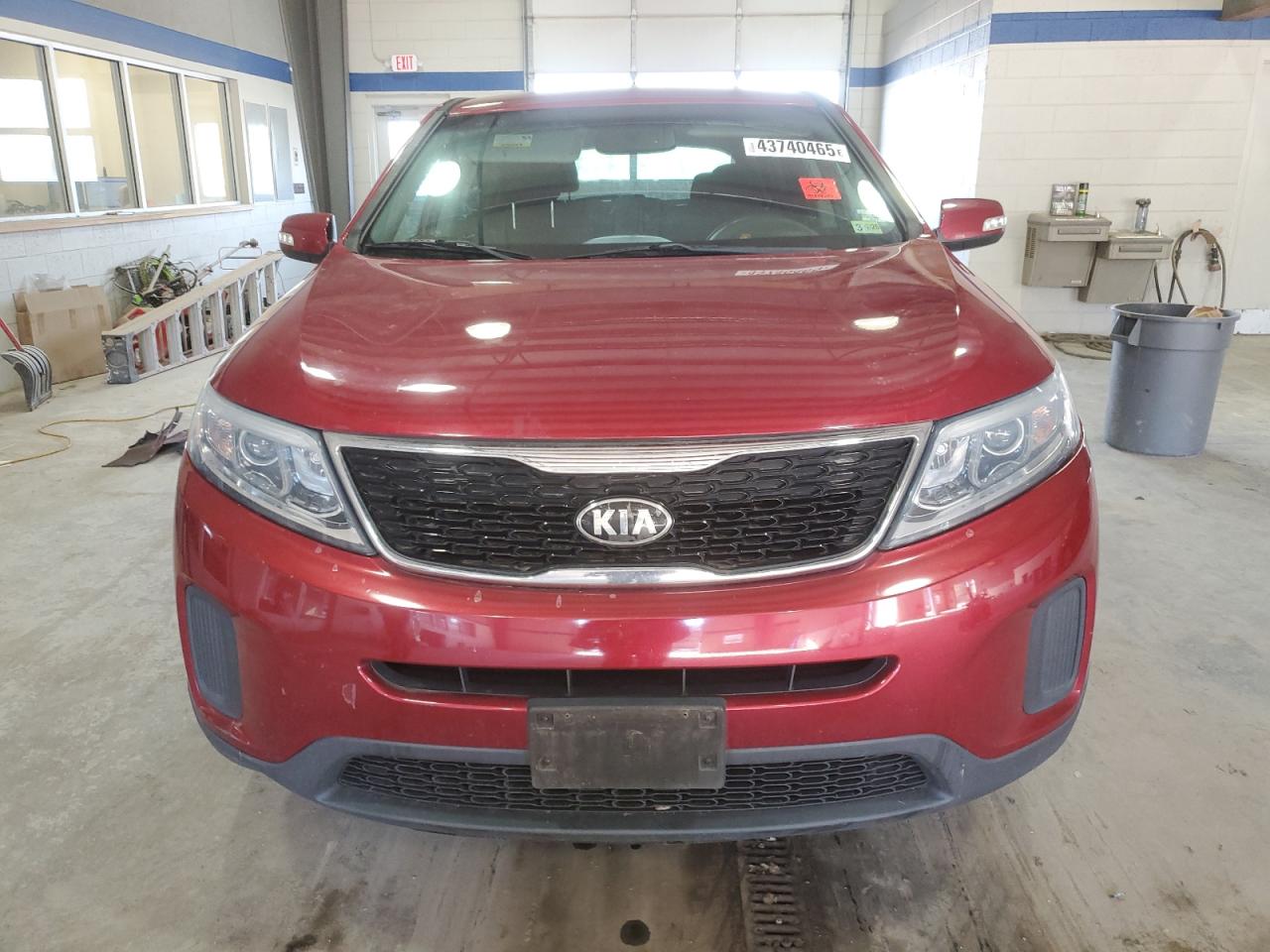 2015 KIA Sorento VIN 5XYKT3A66FG580099 Copart auction photo, rear end damage thumbnail 5