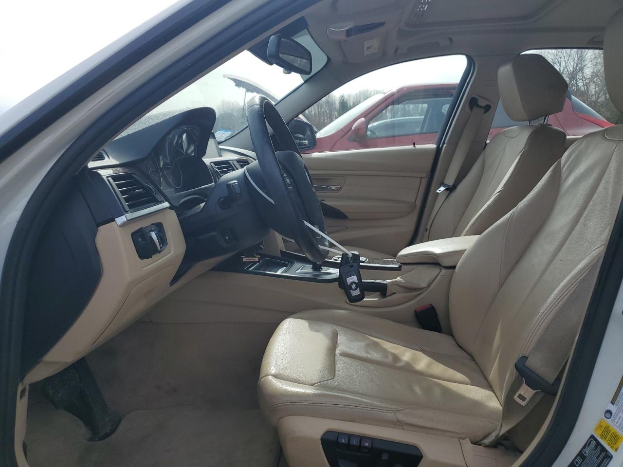 2013 BMW 3er VIN WBA3B3C50DF540755 Copart auction photo, front end damage thumbnail 7