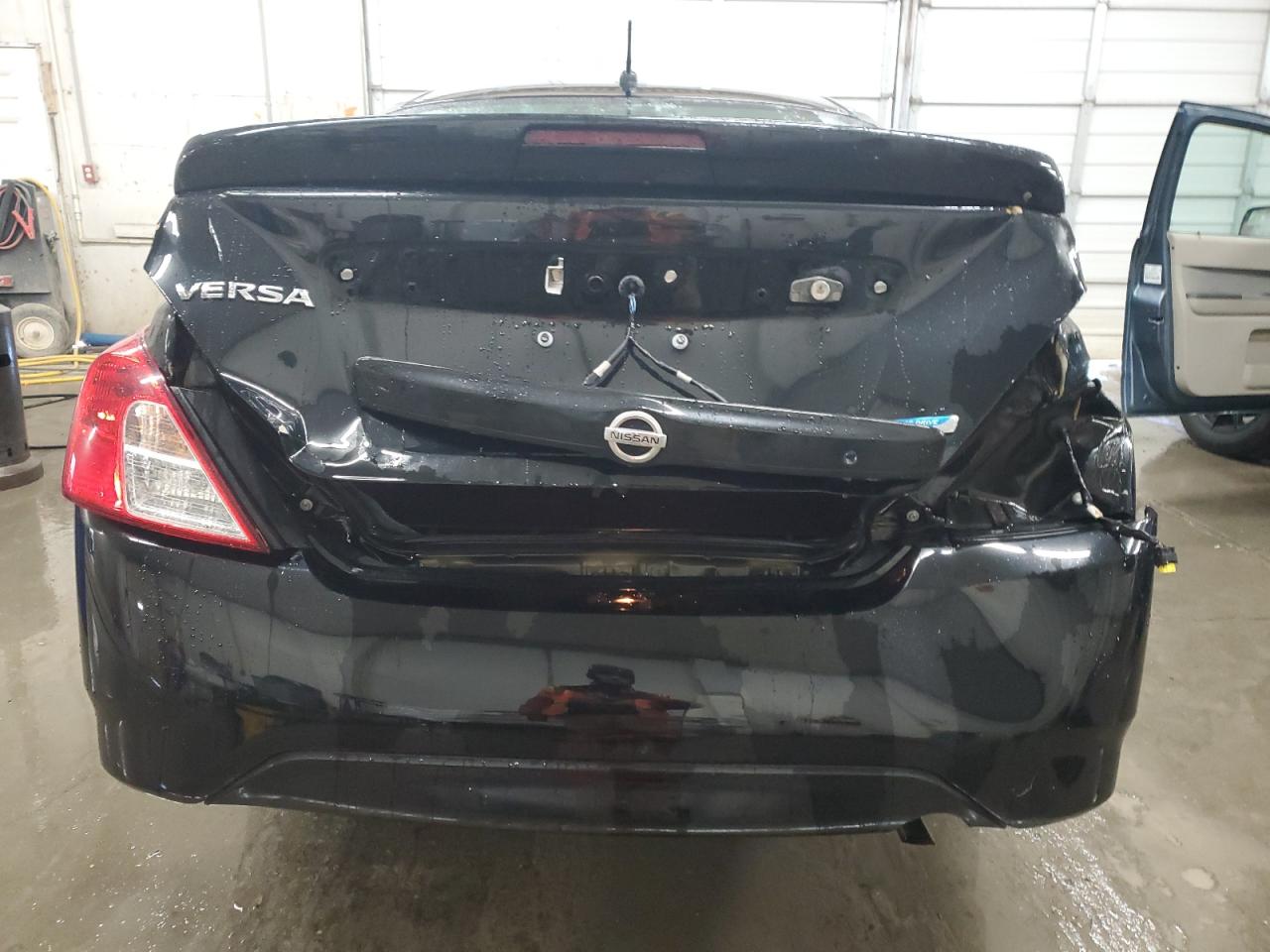 2016 Nissan Versa VIN 3N1CN7AP0GL883567 Copart auction photo, rear end damage thumbnail 6