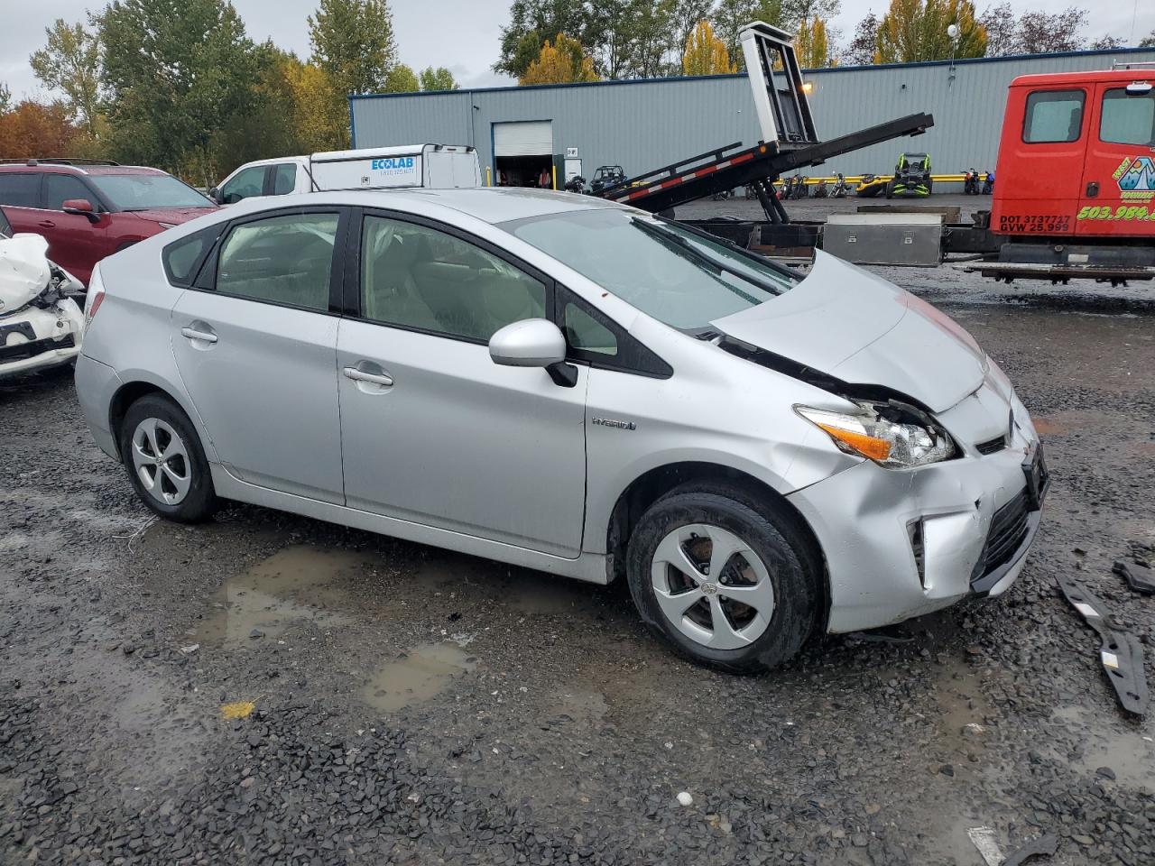 2015 Toyota Prius VIN JTDKN3DU3F0465549 Copart auction photo, front end damage thumbnail 4