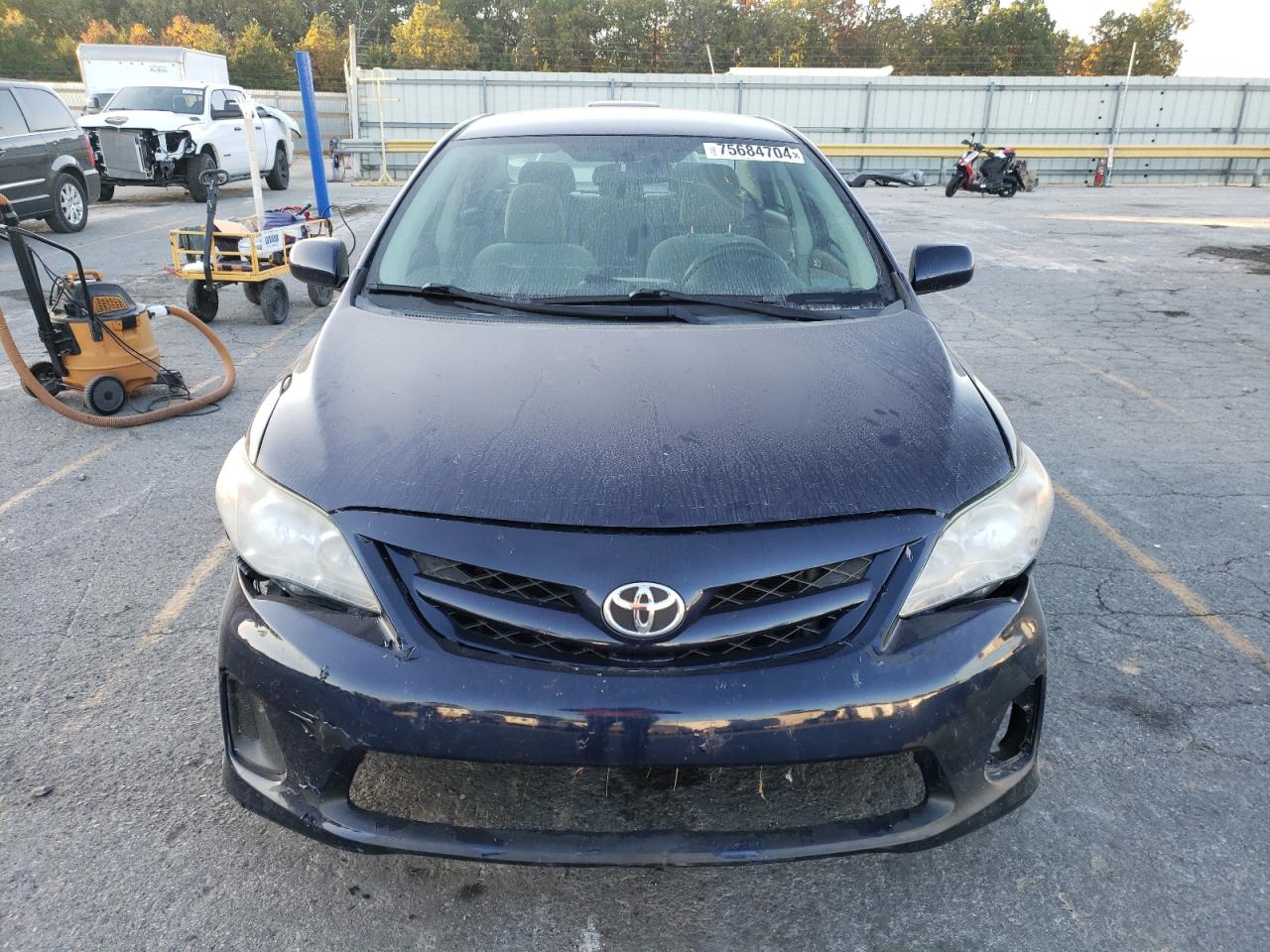 2011 Toyota Corolla VIN 2T1BU4EEXBC695556 Copart auction photo, rear end / front end damage thumbnail 5