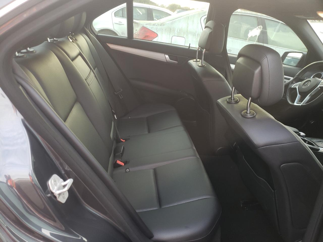 2014 Mercedes-Benz C-klasse VIN WDDGF8AB4ER305635 Copart auction photo, side damage thumbnail 11