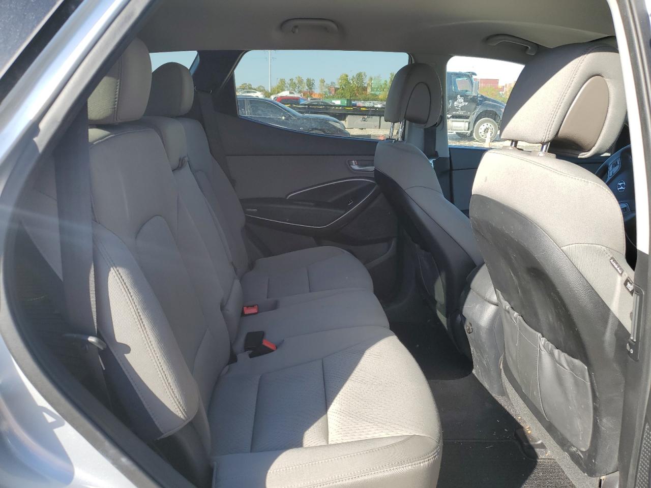 2017 Hyundai Santa Fe VIN 5XYZUDLB8HG448069 Copart auction photo, rear end / side damage thumbnail 11
