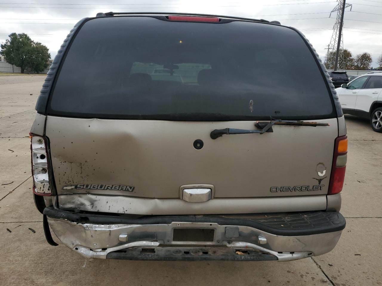 2002 Chevrolet Suburban VIN 1GNFK16Z92J149706 Copart auction photo, rear end / minor dent/scratches damage thumbnail 6
