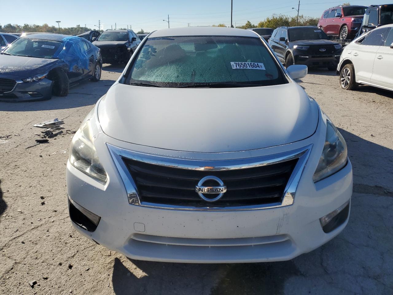 2014 Nissan Altima VIN 1N4AL3AP2EC324555 Copart auction photo, side / minor dent/scratches damage thumbnail 5