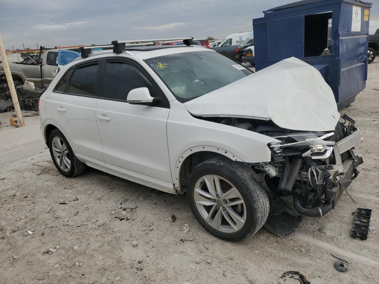 2017 Audi Q3 VIN WA1BCCFS0HR016968 Copart auction photo, front end damage thumbnail 4
