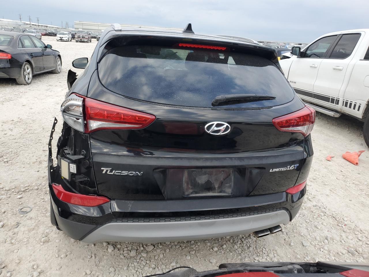 2017 Hyundai Tucson VIN KM8J33A2XHU458948 Copart auction photo, front end damage thumbnail 6