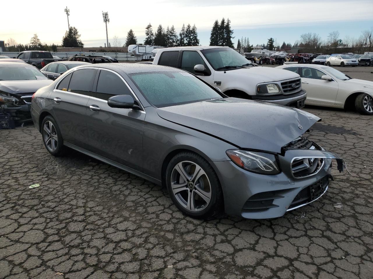 2020 Mercedes-Benz E-klasse VIN W1KZF8DB4LA836477 Copart auction photo, front end damage thumbnail 4