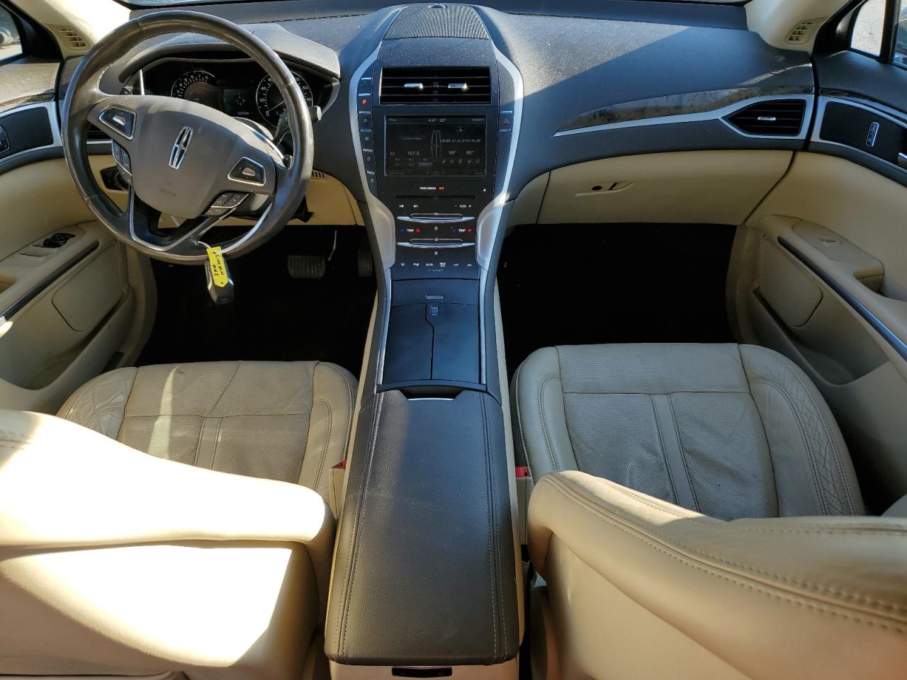 2015 Lincoln MKZ VIN 3LN6L2GKXFR626082 Copart auction photo, front end damage thumbnail 8