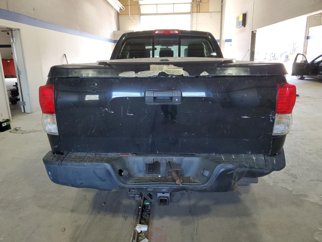 2010 Toyota Tundra VIN 5TFUY5F19AX099871 Copart auction photo, rear end / mechanical damage thumbnail 6